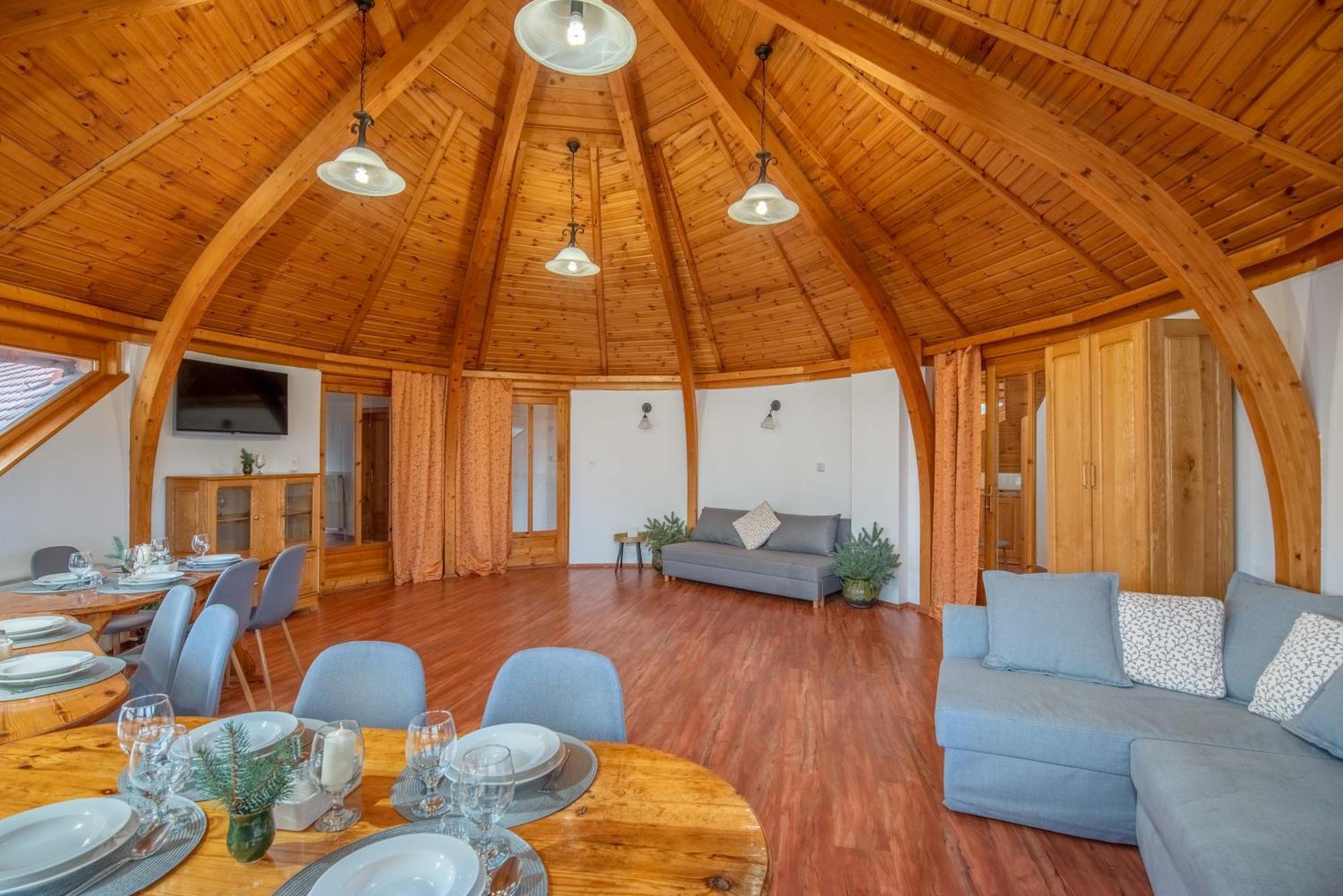 Kupolavilla-apartment-event House By The Danube River-buda Apartment Budapest